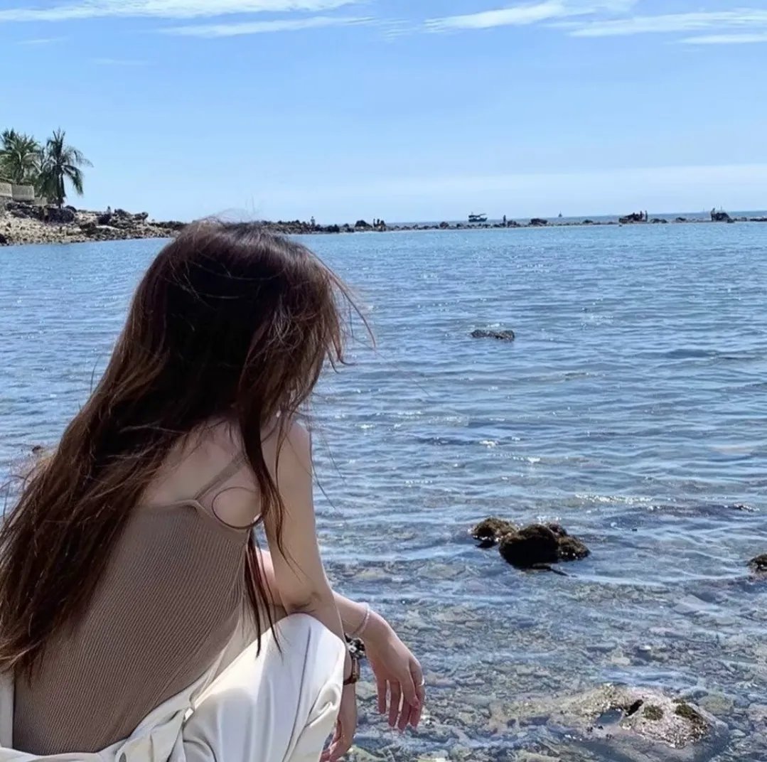黎明时分的年轻人们